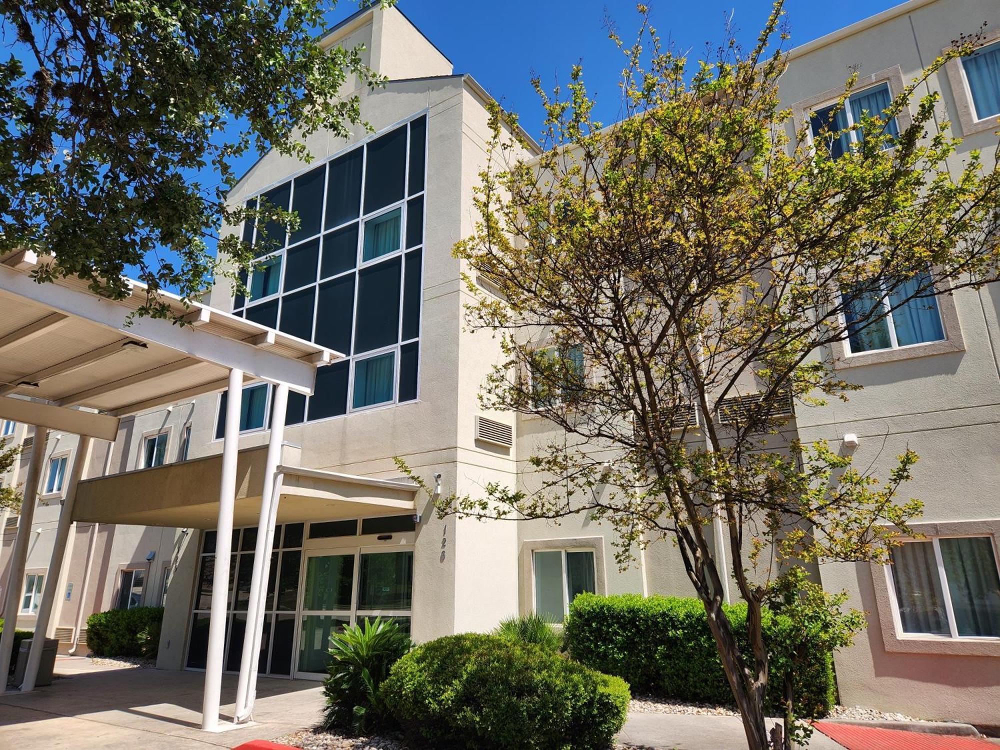 Baymont By Wyndham San Antonio Airport Otel Dış mekan fotoğraf