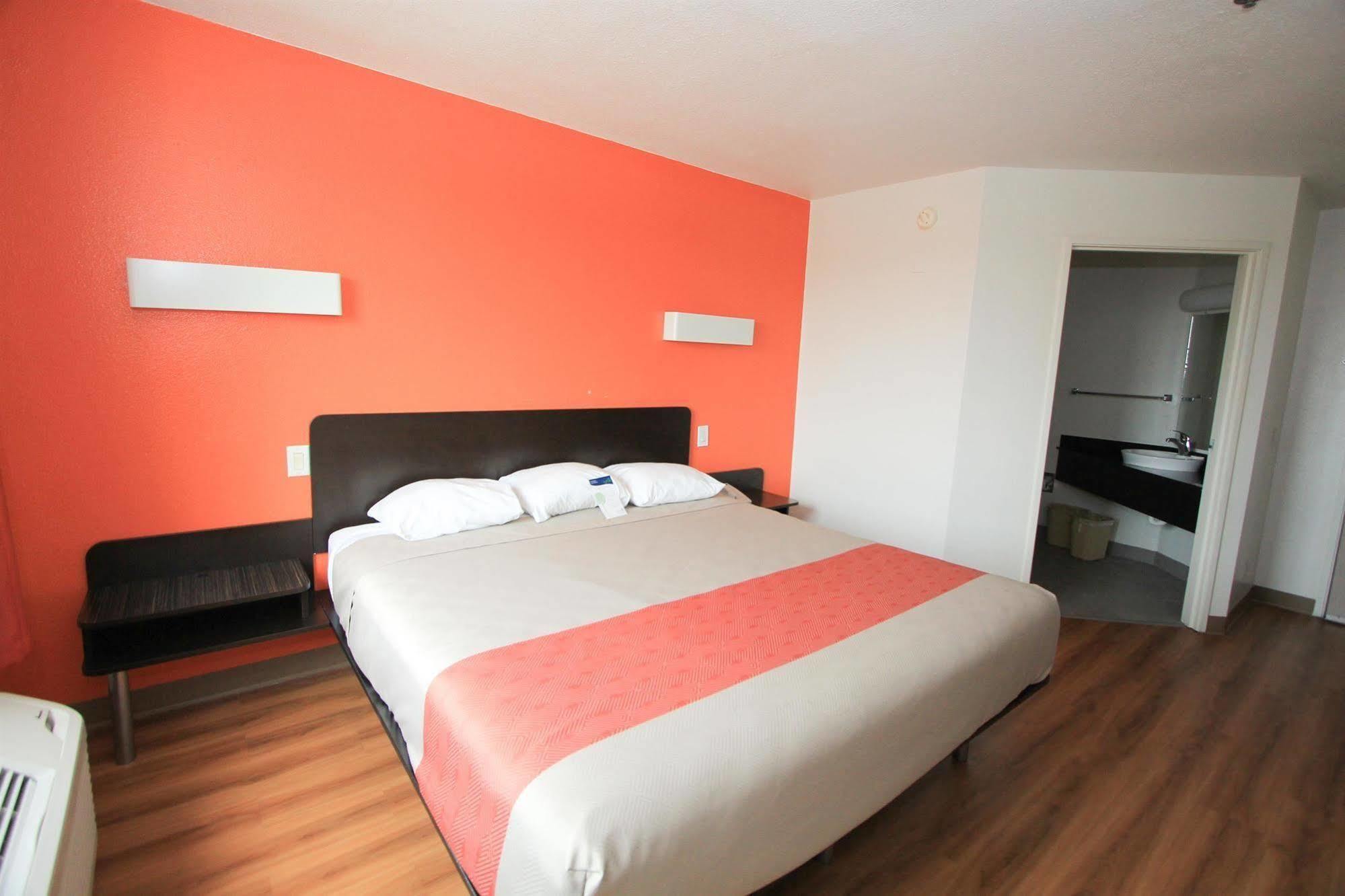 Baymont By Wyndham San Antonio Airport Otel Dış mekan fotoğraf